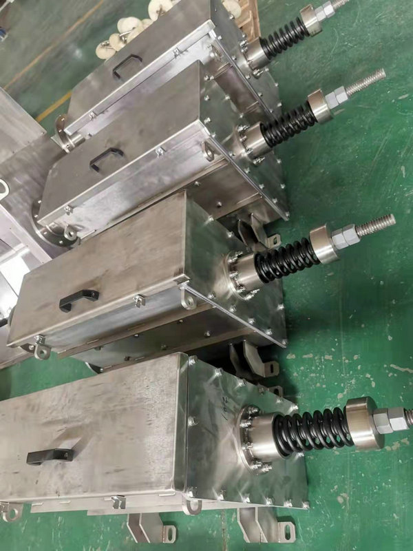 管鏈輸送機(jī)